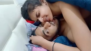 Big Boobs Indian Aunty Scandal With Neighbor Lover