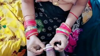 Desi Aunty Fucking Missionary Style Pussy With Lover