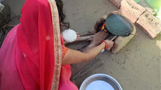 Indian Desi Aunty With Nephew Standing Doggystyle Fucked In Outdoor