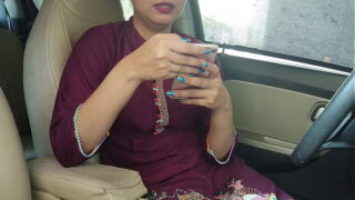 Indian Tamil Sexy Auntie Hard Fucked by Nephew In The Car