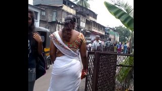 white saree aunty 2